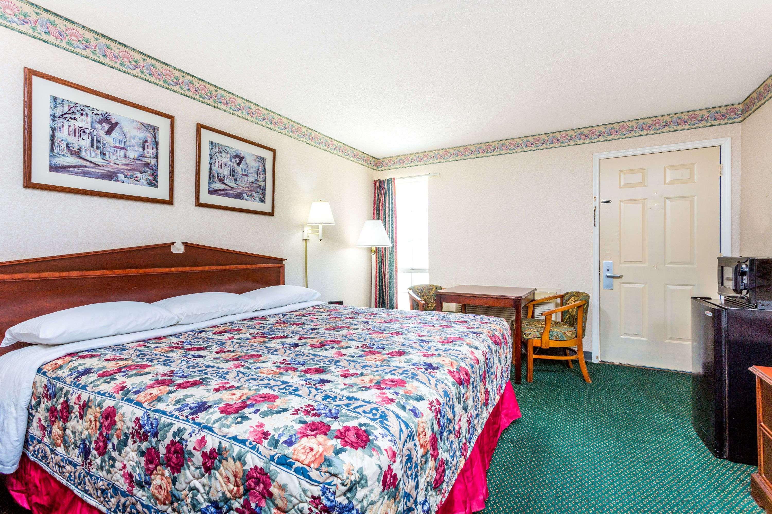 Days Inn By Wyndham Cornelia Luaran gambar