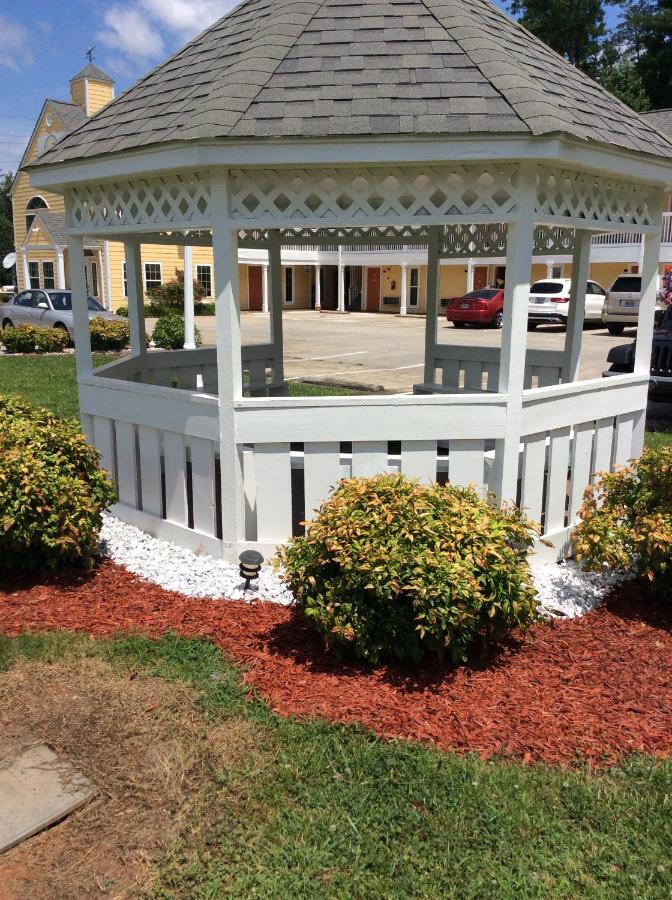 Days Inn By Wyndham Cornelia Luaran gambar